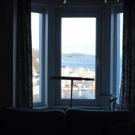 Smugglers View Stunning Harbour And Coast Views *